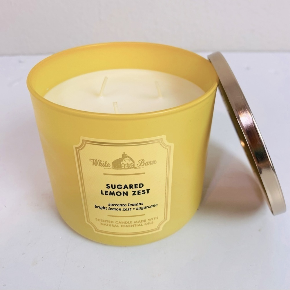 White Barn Sugared Lemon Zest 3 Wick Candle 14.5oz - Picture 1 of 3